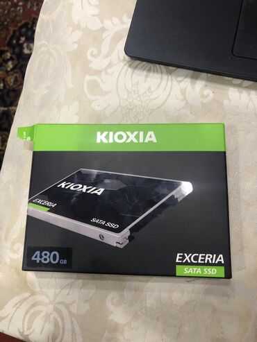 kredit notebook: Daxili Sərt disk (HDD) Toshiba, 512 GB, 7200 RPM, 3.5", İşlənmiş