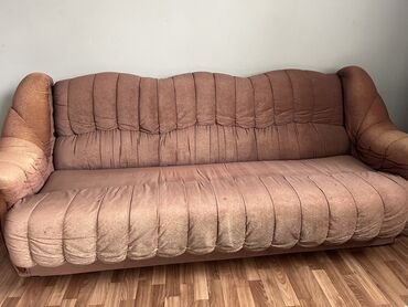 продать мягкую мебель бу: Диван-кровать, цвет - Коричневый, Б/у