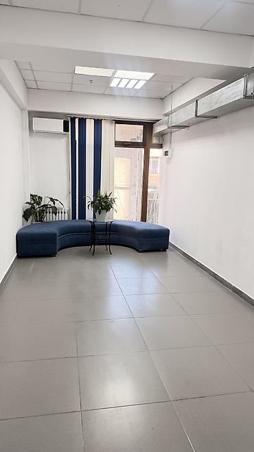 аренда мест бишкек: Аренда офисов, 30 м², В бизнес центре, 1 линия — 9