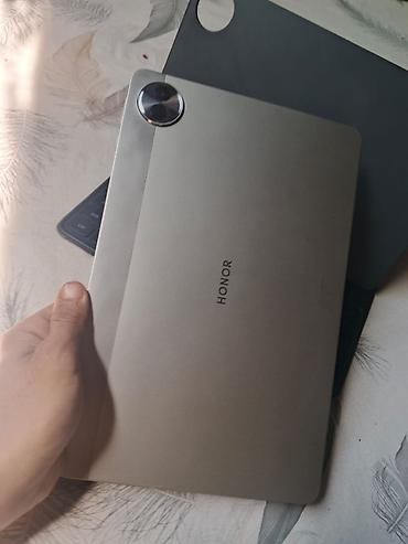 iphone tablet qiymetleri: Planşet və klaviatura dəsti - Böyük ölçülü ekranlı Android planşet — 8