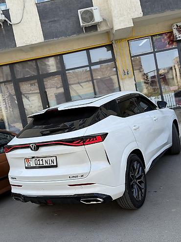 byd кроссовер: Changan Uni-V: 2025 г., 1.5 л, Автомат, Бензин, Кроссовер — 5