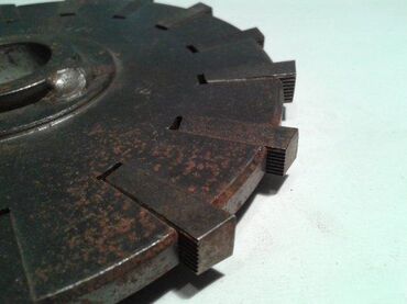 Ostali uređaji: Kruzno koturasto plocasto glodalo 160x10mm sa plocicama (15) Kružni — 10
