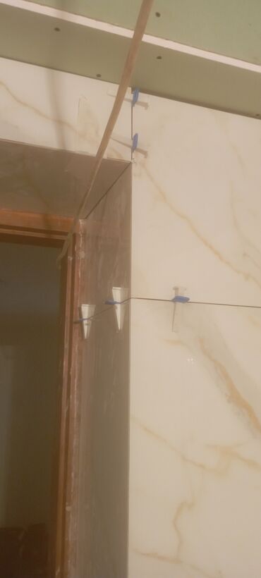 Укладка плитки: Подготовка стен для укладки, Резка плитки, Гидроизоляционные работы Больше 6 лет опыта — 2