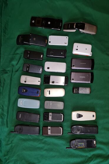 Ostali mobilni telefoni: Kolekcija starih mobilnih telefona – mešavina klasičnih modela iz — 10