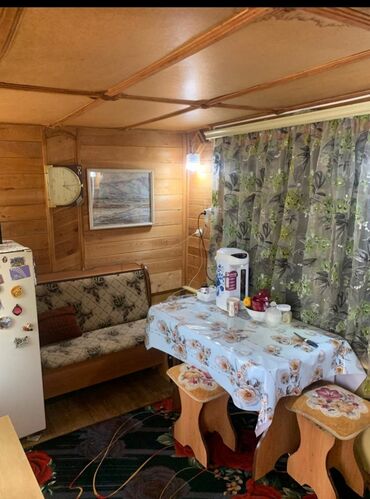 обой для дома цена: Барачный, 60 м², 3 комнаты, Собственник, Старый ремонт