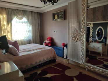 Köhnə tikili: Bakı, 3 otaqlı, Köhnə tikili, m. Neftçilər, 80 kv. m — 2