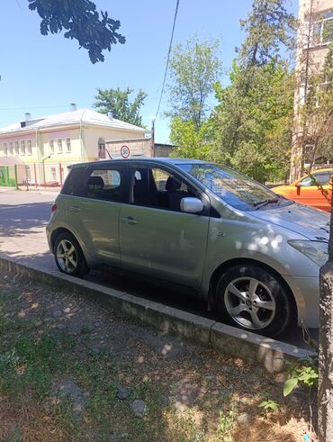 тайота истема: Toyota ist: 2002 г., 1.5 л, Автомат, Бензин, Седан
