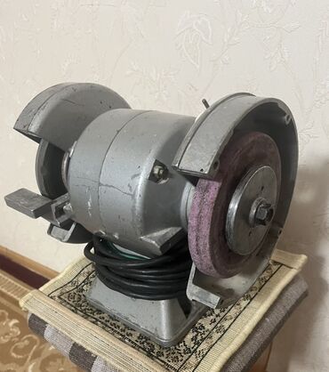 полировальные машины: Электроточило (двухсторонний настольный точильный станок) - Тип