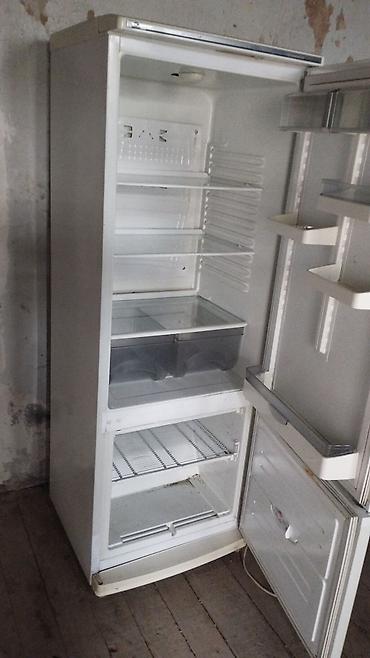 disk satisi: Aşağıdan donduruculu, ağ rəngli məişət soyuducusu. Xüsusiyyətlər: - — 1