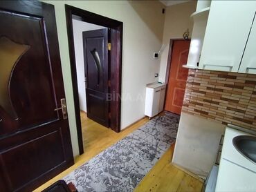 Uzunmüddətli kirayə mənzillər: Mebel və texnika ilə tam təchiz olunmuş, işıqlı və səliqəli mənzil — 3