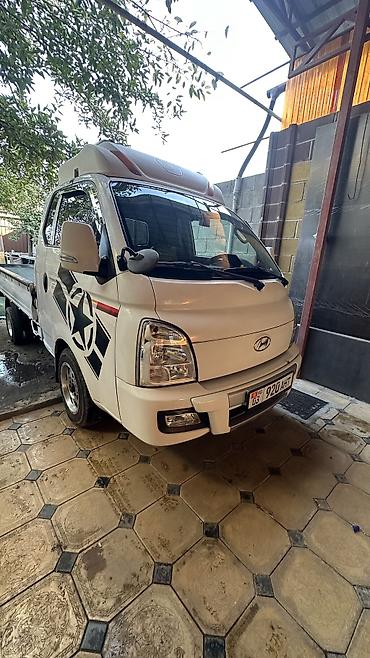 дизельный генератор 30: Легкий грузовик, Hyundai, До 1 т, Б/у — 1