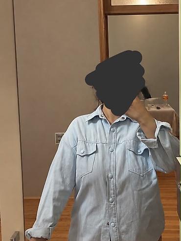 Köynək və bluzalar: Açıq mavi rəngli denim köynək-gödəkçə - Model: klassik uzunqol — 1