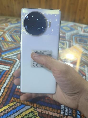 mi 18 pro max: Tecno Spark 20 Pro, 256 GB, rəng - Ağ, Barmaq izi — 3