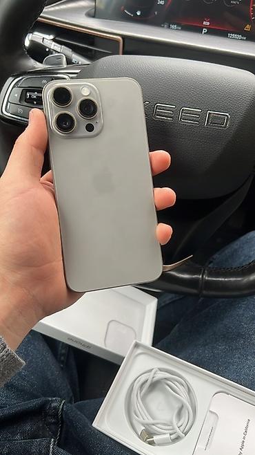 iphone 12 minu: IPhone 15 Pro, Б/у, 128 ГБ, Natural Titanium, Зарядное устройство, Чехол, Кабель, 80 % — 2