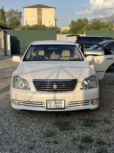 Toyota: Toyota Crown: 2004 г., 3 л, Автомат, Бензин, Седан