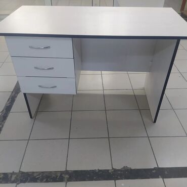 Ofis masaları: Yeni, İşçi üçün, Künc masa — 4