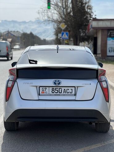 Toyota: Toyota Prius: 2013 г., 2 л, Автомат, Гибрид, Седан
