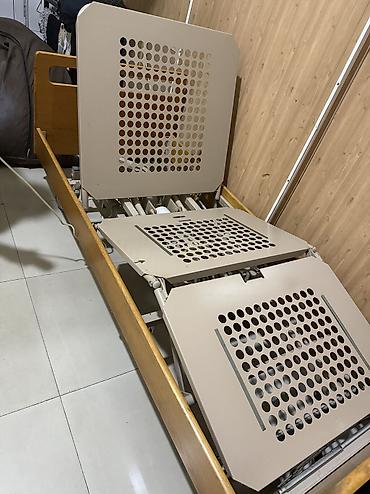 Salon, tibbi mebel: Motorlu çarpayı satılır.Evdə qulluq üçün idealdır 3 motorludur baş — 2