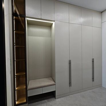 Mebel: Açılan, 4 qapılı Düz dolab, Dəhliz dolabı