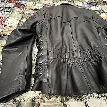moto godekce: Dəbilqə düyməli motosiklet üslublu qara dəri gödəkçə. Razmer M,L, XL — 7