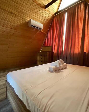 Günlük kirayə evlər: 200 kv. m, 3 otaqlı, Kanalizasiya, Telefon, Artezian quyusu — 10