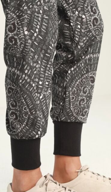 Donji deo: Desigual, L, bоја - Šareno — 2