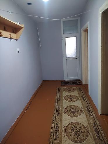 bakida hovuzlu kiraye evler: Cəlilabad şəhəri, 7 nömrəli məktəbin qarşısında 2ci mərtəbədə, 3 — 2