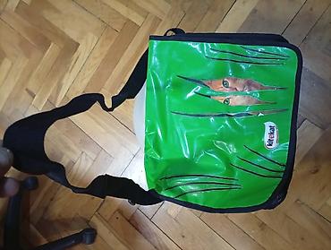 zelena torbica: Torba preko ramena – zelena, sa mačjim motivom i logom Kitekat - — 1