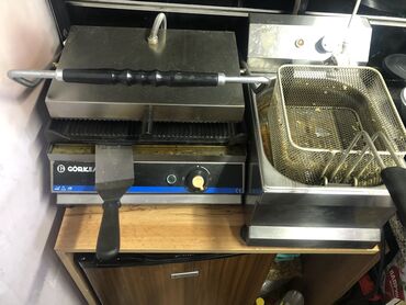 шаурма оборудования: Продается тостер гриль и фритюрница в хорошем состояние