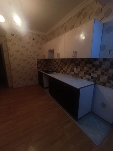 Uzunmüddətli kirayə mənzillər: Kirayə verilir. Xirdalanda Misir parkında Mcdonald'snan üzbəüz binada — 1