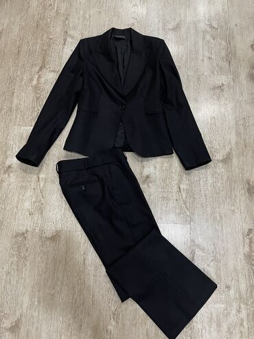 костюмные мужские брюки: S, цвет - Черный