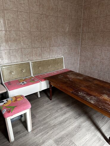 складной стол на кухню: Кухонный Стол, цвет - Коричневый, Б/у