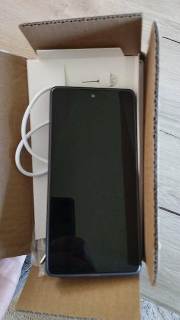 mini phones: Smartfon sa velikim ekranom i naprednim sistemom kameraKOPIJA S26ULTRA — 2