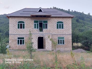 heyet evlerinin satisi: 110 kv. m, 5 otaqlı, Qaz, Su