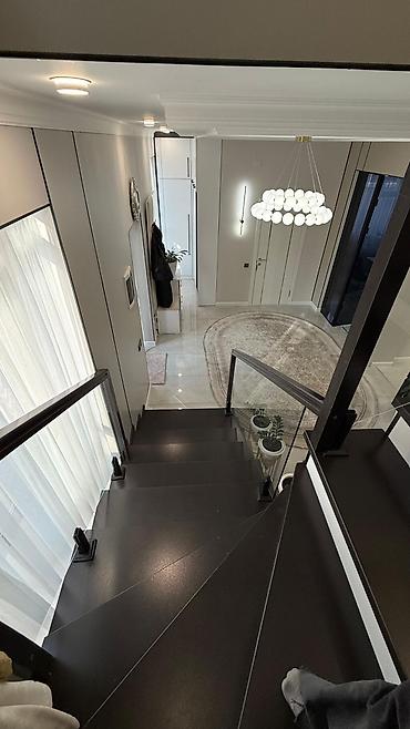 Продажа таунхаусов: 🏡 Продается шикарный таунхаус в центре города! 📍 Район: Шопокова / at lalafo.kg — 5 Продажа таунхаусов: 🏡 Продается шикарный таунхаус в центре города! 📍 Район: Шопокова / — 5