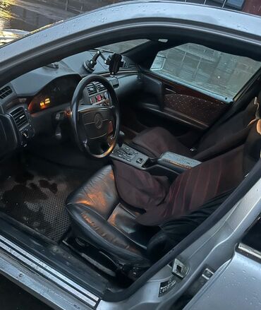Mercedes-Benz: Mercedes-Benz : 1998 г., 2.3 л, Автомат, Бензин, Седан