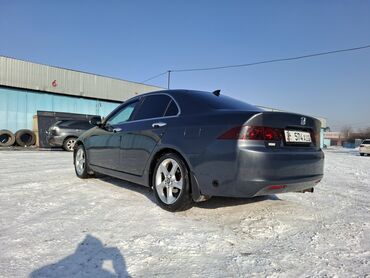 Honda: Honda Accord: 2004 г., 2 л, Механика, Газ, Седан