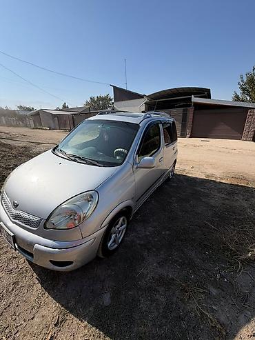 функарго funcargo: Toyota Yaris Verso: 2004 г., 1.3 л, Автомат, Газ, Лифтбек — 1