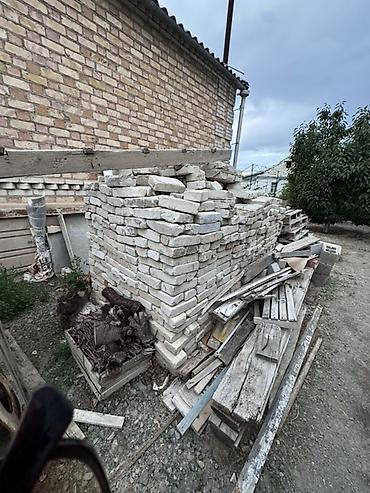 лук овощи: Кирпич силикатный белый, разобранный со строения. - Формат — 3