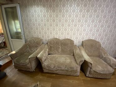 купить комод под телевизор: Комплект мягкой мебели, Б/у, Самовывоз, цвет - Бежевый