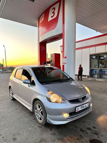 Honda: Honda Fit: 2002 г., 1.3 л, Автомат, Бензин, Хэтчбэк