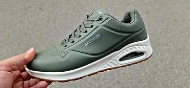 crivit marka: Skechers patike
 teget 36 do 46 
 zelene 41 do 46 
 3900
din
PK🌛 — 2