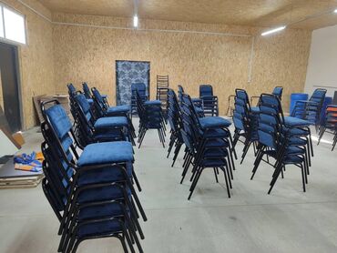 Стулья для зала: 🔷Стулья офисные, школьные, для праздников, для зала, швейный цех, для — 2
