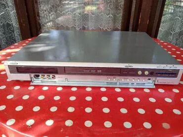 DVD i Blu-ray plejeri: Sony RDR-HX710 – DVD i snimač sa Hard diskom (160 GB) Sony RDR-HX727– — 4