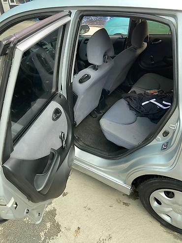 Honda Jazz: 2003 г., 1.4 л, Кол менен иштөөчү, Бензин, Хетчбек — 6