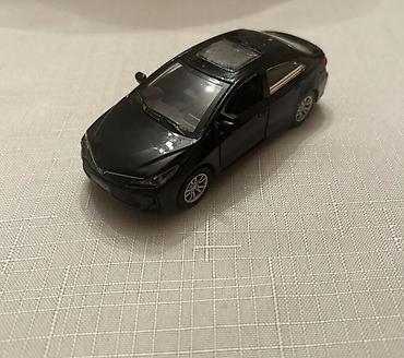 Jeep: Qara rəngdə Jeep markalı mini model maşın - Realistik detal at lalafo.az — 8 Jeep: Qara rəngdə Jeep markalı mini model maşın - Realistik detal — 8