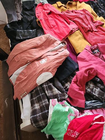 Ostala ženska odeća: Lot ženske odeće – različiti komadi i materijali - Kaputi i mantili — 3