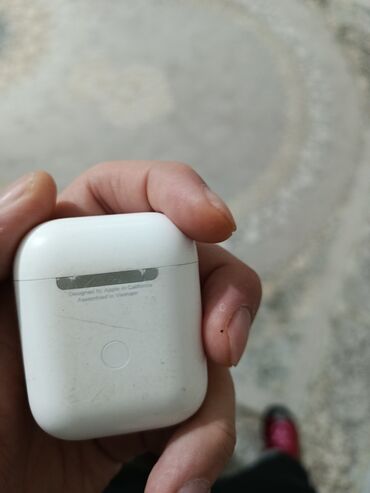 ноутбук для детей: Apple AirPods (2‑е поколение) с зарядным футляром - Беспроводные