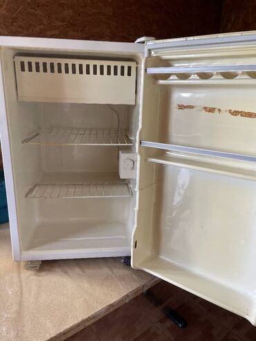 миний холодилник: Муздаткыч Daewoo, Колдонулган, Бир камералуу, 44 * 72 * 45