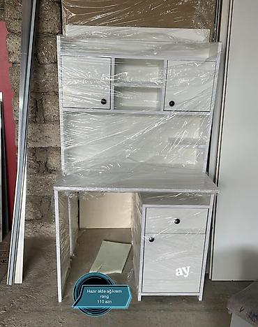 divar refi: Düz masa, Polkalı, Siyirməli, MDF — 1